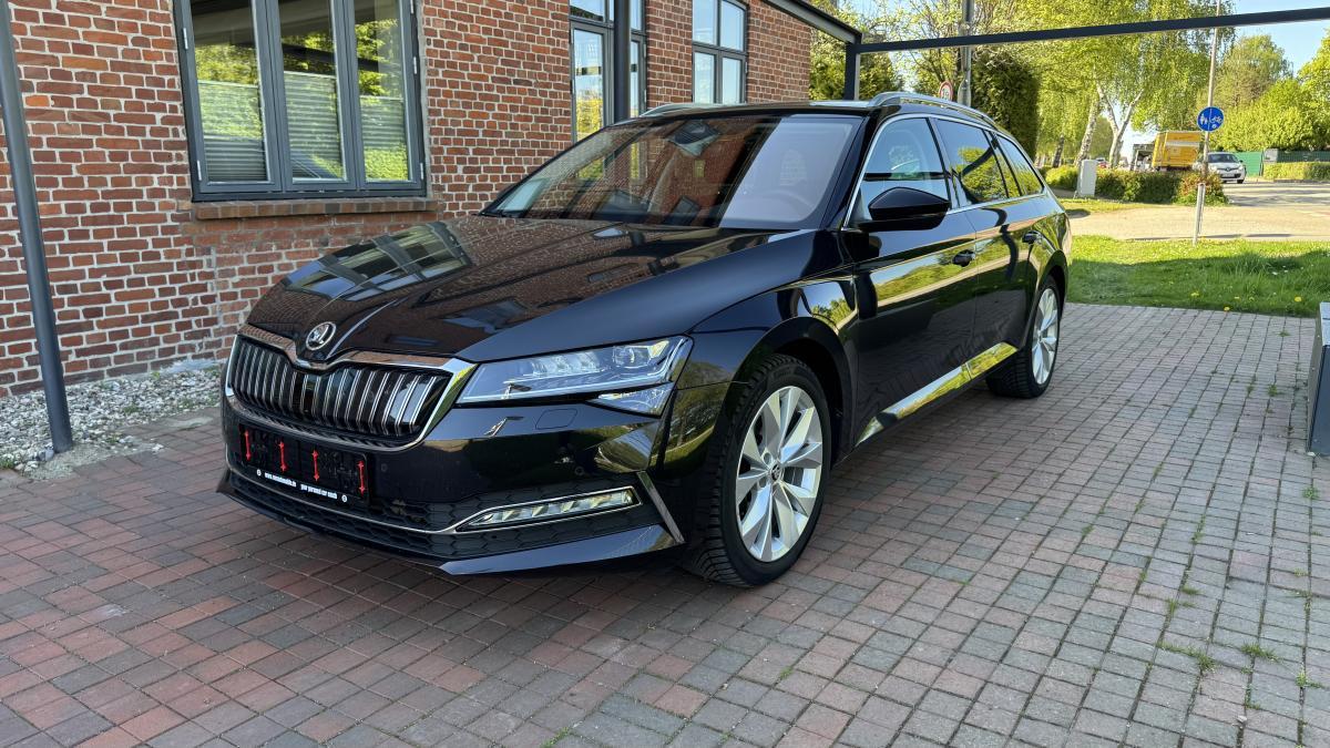 Skoda Superb SKODA SUPERB COMBI 1.4 TSI HYBRID STYLE i