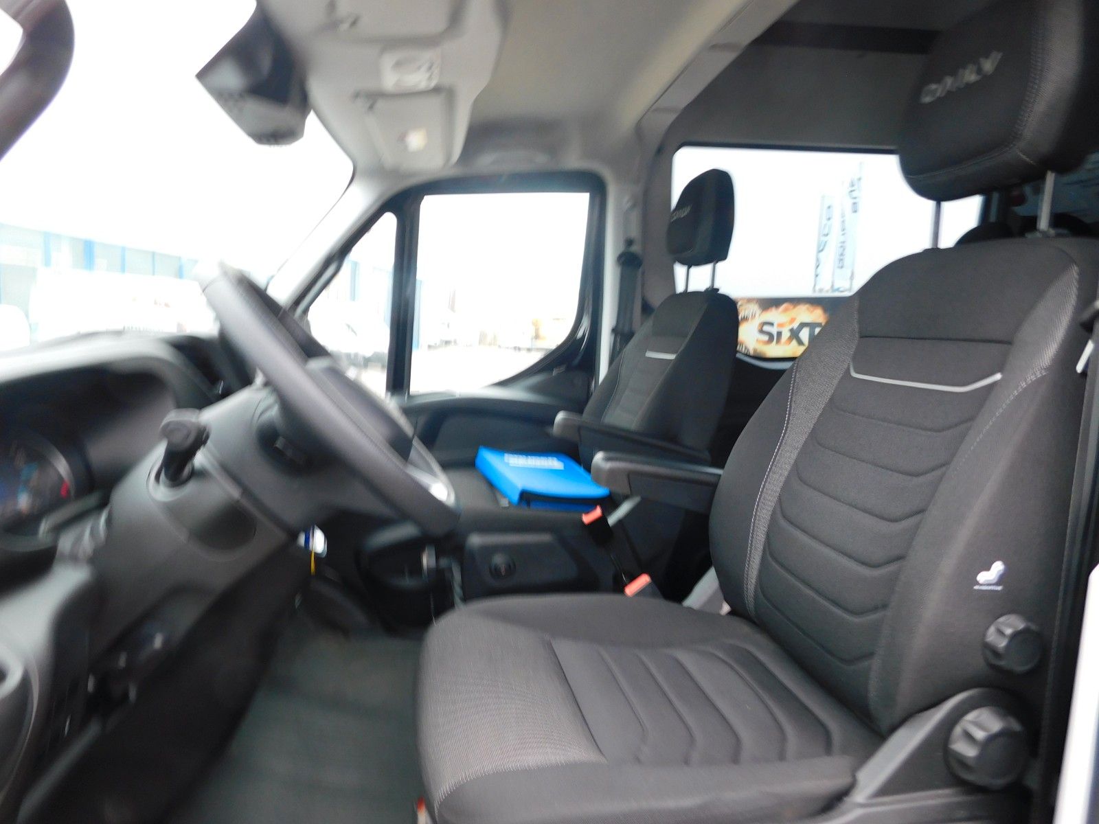 Fahrzeugabbildung Iveco Daily 35S16 DoKa  3Liter Diesel Automatik
