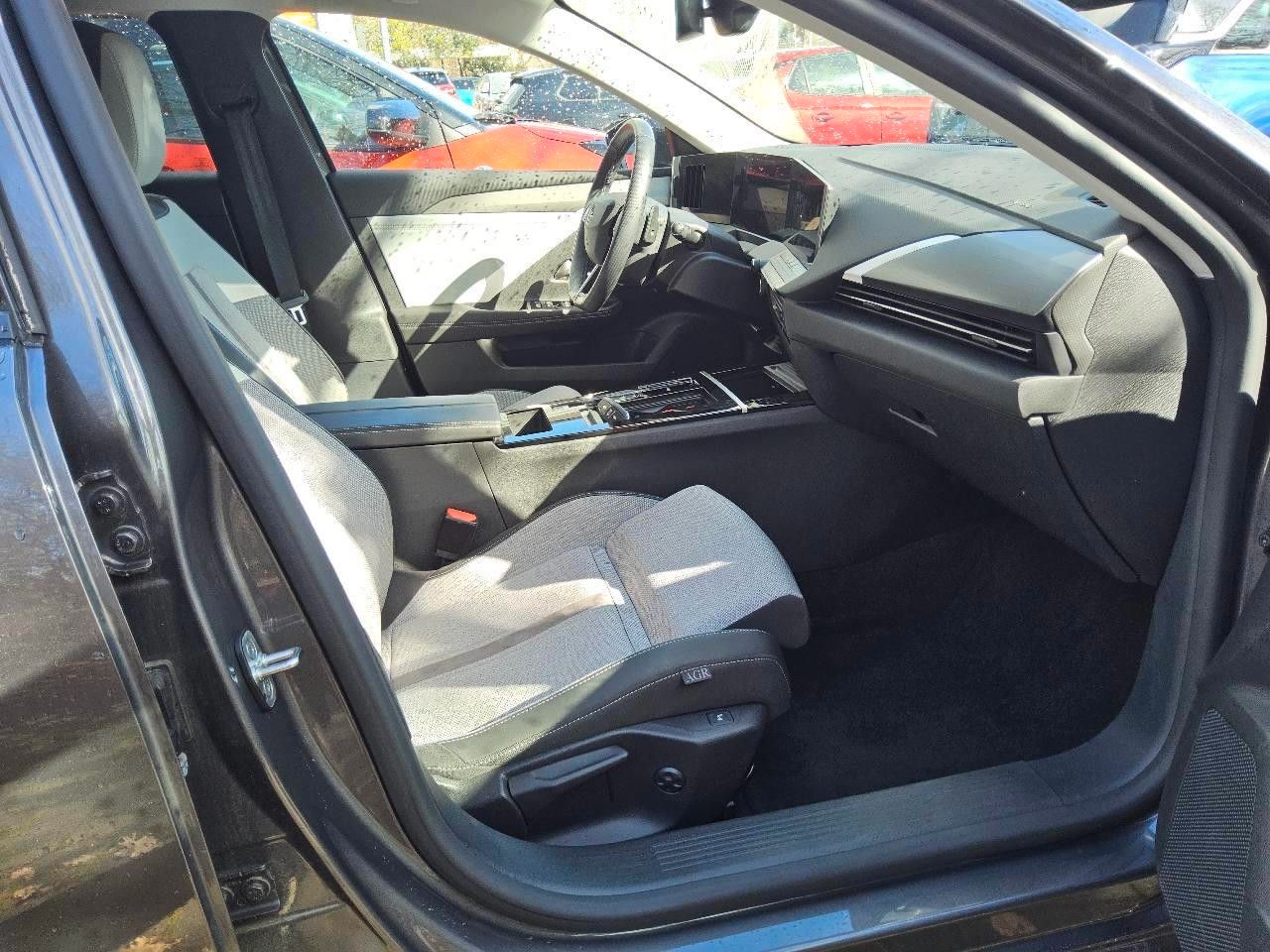 Fahrzeugabbildung Opel Astra L ST 1.5D ELEGANCE NAVI/LED/KAMERA/SHZ/AHK