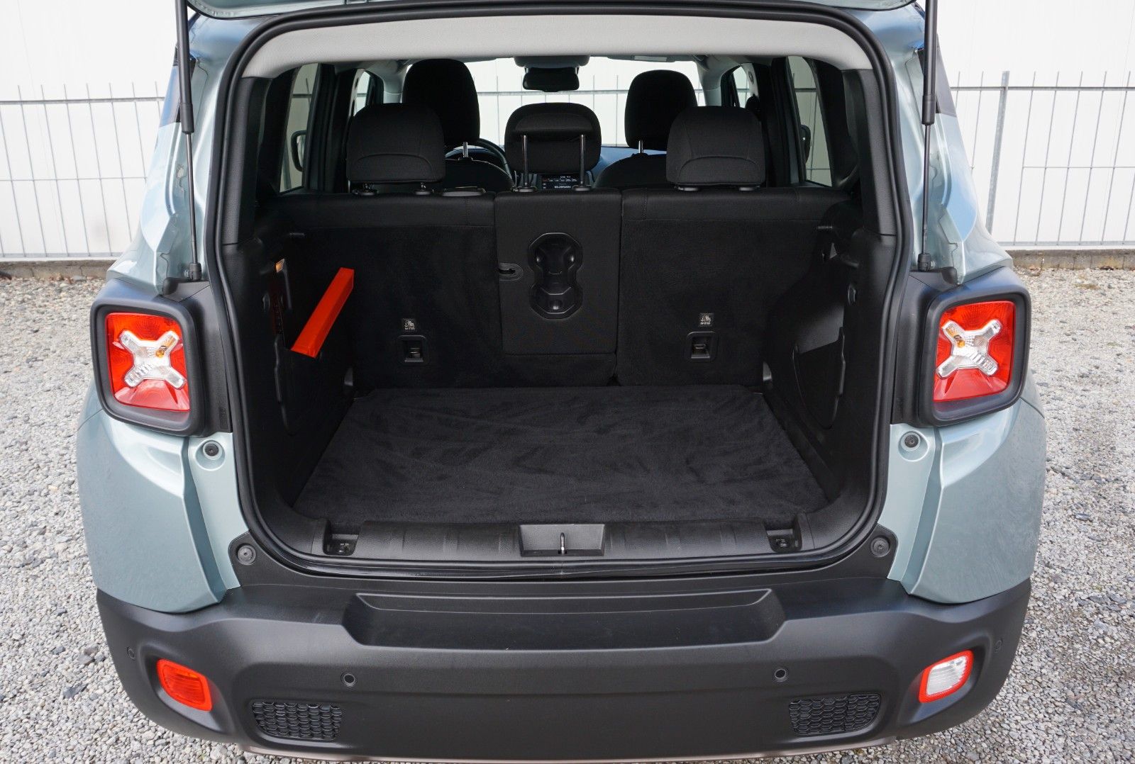 Fahrzeugabbildung Jeep Renegade Longitude Mild-Hybrid FWD, Kamera