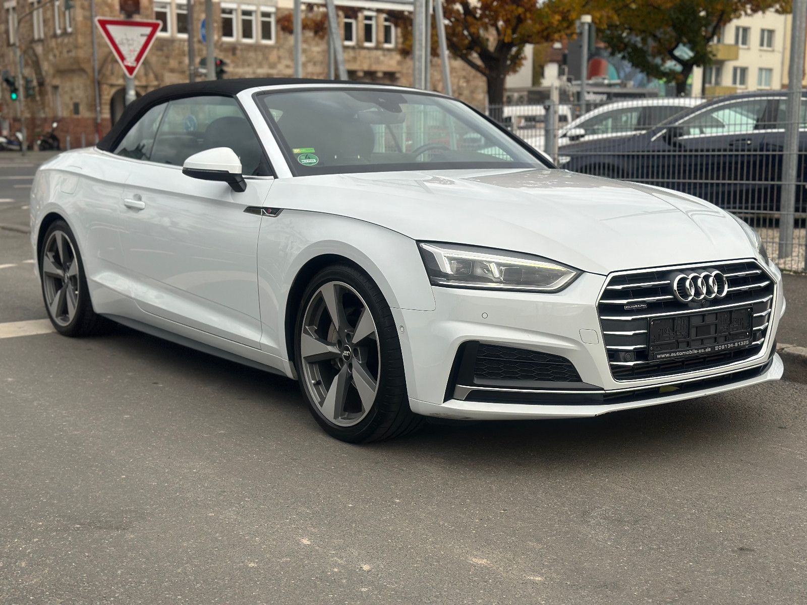 Fahrzeugabbildung Audi A5 CABRIO 3.0 TDI QUATTRO S LINE+SPORTPAKET