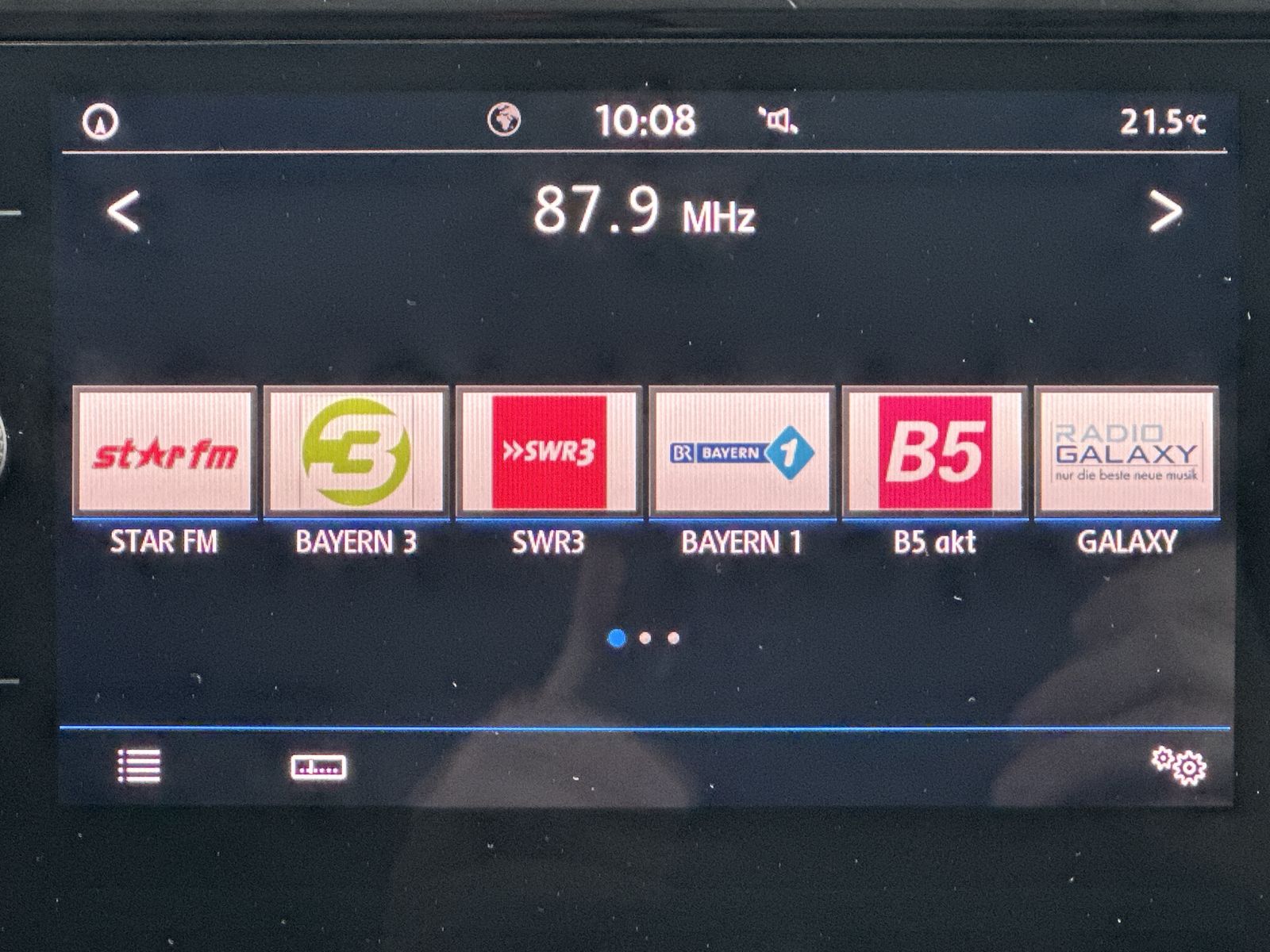 Fahrzeugabbildung Volkswagen Golf Variant 2.0 TDI DSG United NAV+ACC+CARPLAY