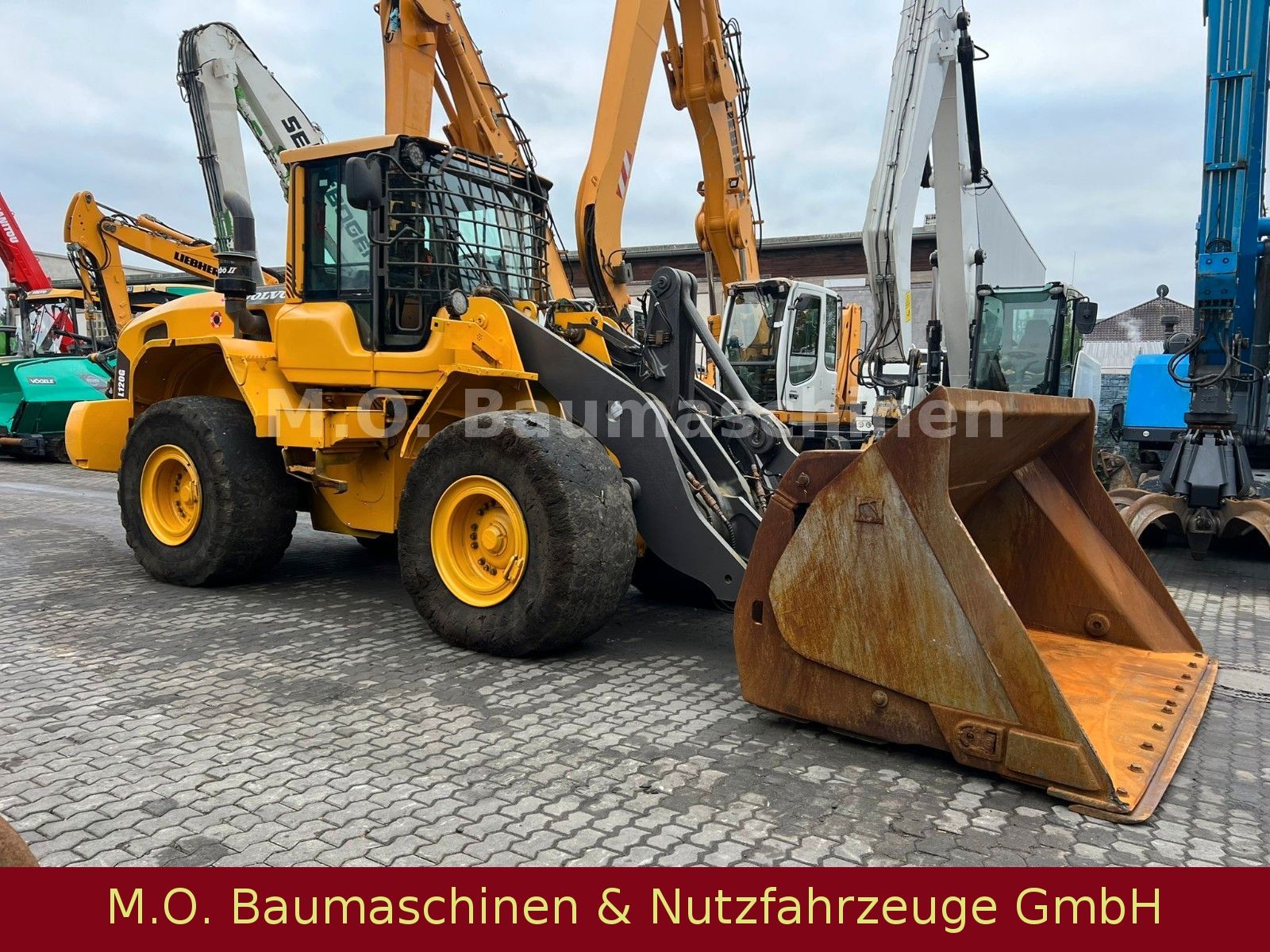 Fahrzeugabbildung Volvo L 120 G /BSS/Hochkippschaufel/Waage /AC / ZSA