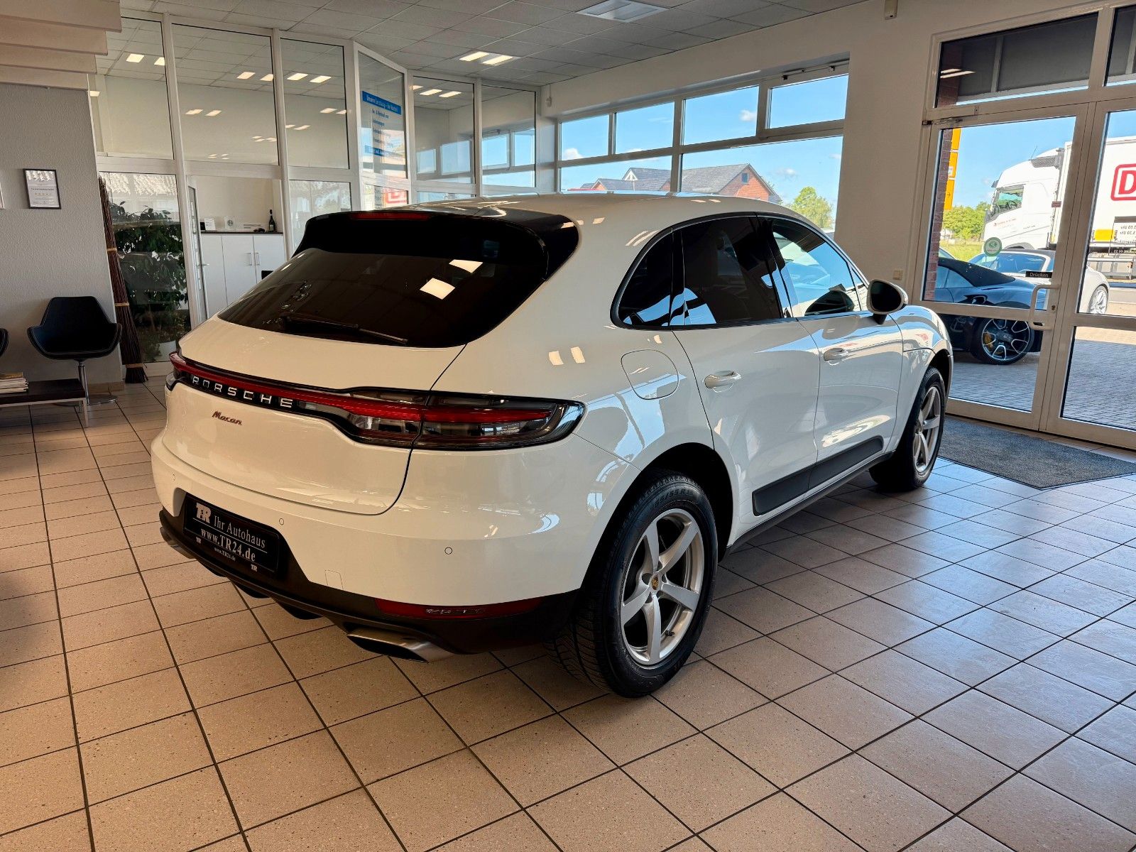 Fahrzeugabbildung Porsche Macan PDK ACC/ Kamera/ Standheizung