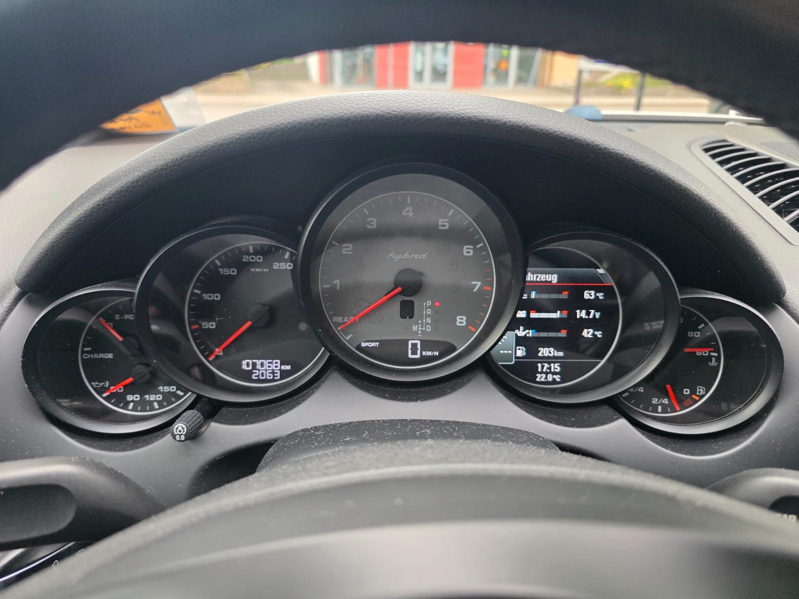 PORSCHE CAYENNE - S HYBRID - 333 CV- HAYON ÉLECTRIQUE -RÉGLAGE ÉLECTRIQUE DES SIÈGES AVEC FONCTION MÉMOIRE