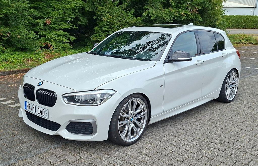 Image of BMW M140i