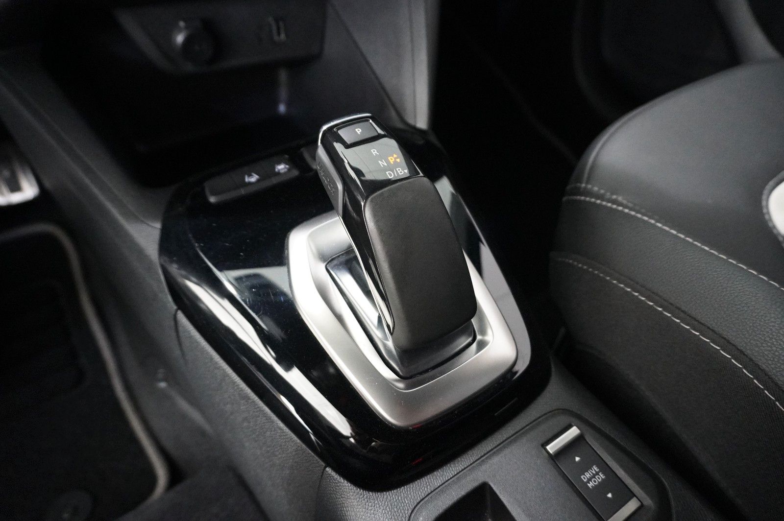 Fahrzeugabbildung Opel Corsa-e F ULTIMATE 3-PHASIG NAVI/LED/KAMERA/DAB+