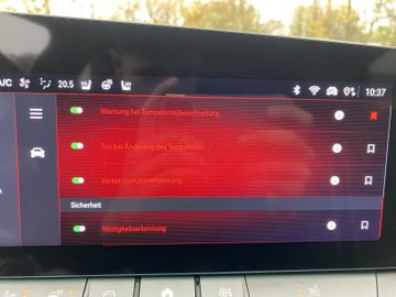 Bild 18 Opel Astra GS NAVI/SHZ+LHZ/PDC vo+hi+360Cam