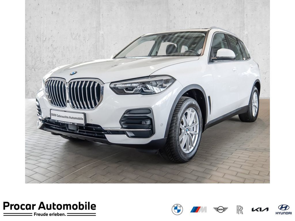 BMW X5 — hlavná fotografia