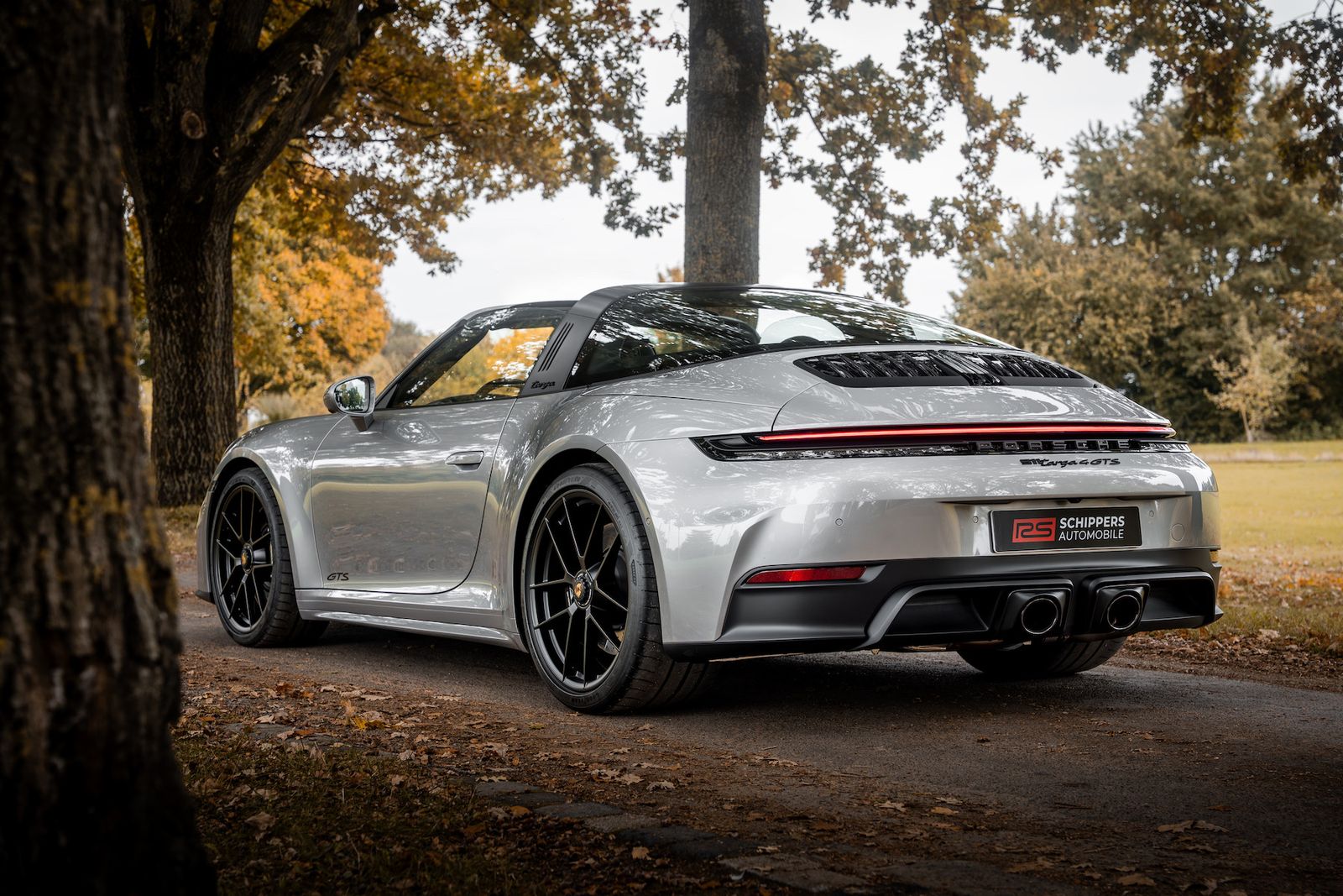 Fahrzeugabbildung Porsche 911 992 .2 Targa 4 GTS T-Hyb. BURMESTER|LIFT|930