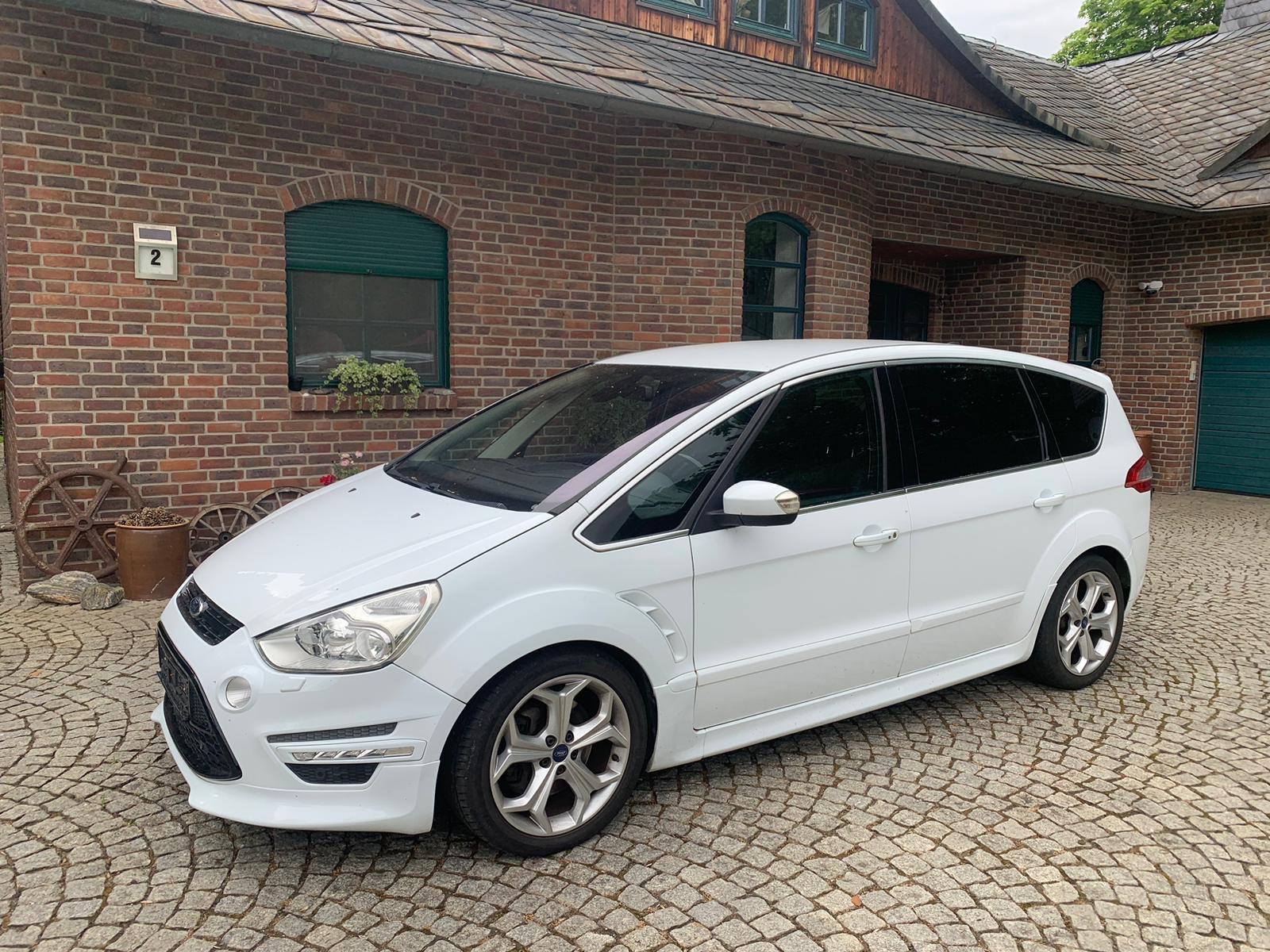 Ford S-Max S-MAX Titanium S/239PS/XENON/AUTOMATIK