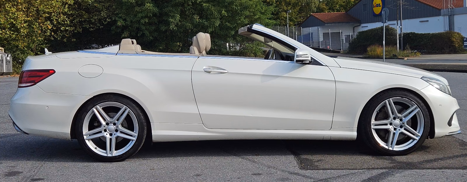 Mercedes-Benz E 500 Cabrio AMG Paket 360° V8 A207 Facelift
