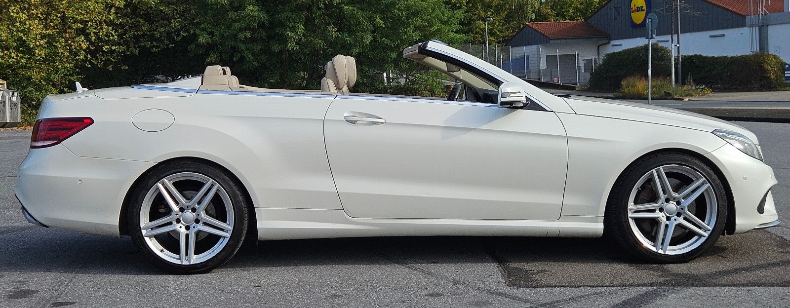 MERCEDES-BENZ E 500 Cabrio AMG Paket 360° V8 A207 Facelift