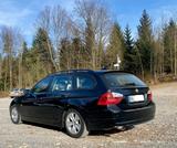 BMW 320i Touring Automatik - BMW 320 aus 2005: Kombi, 320i