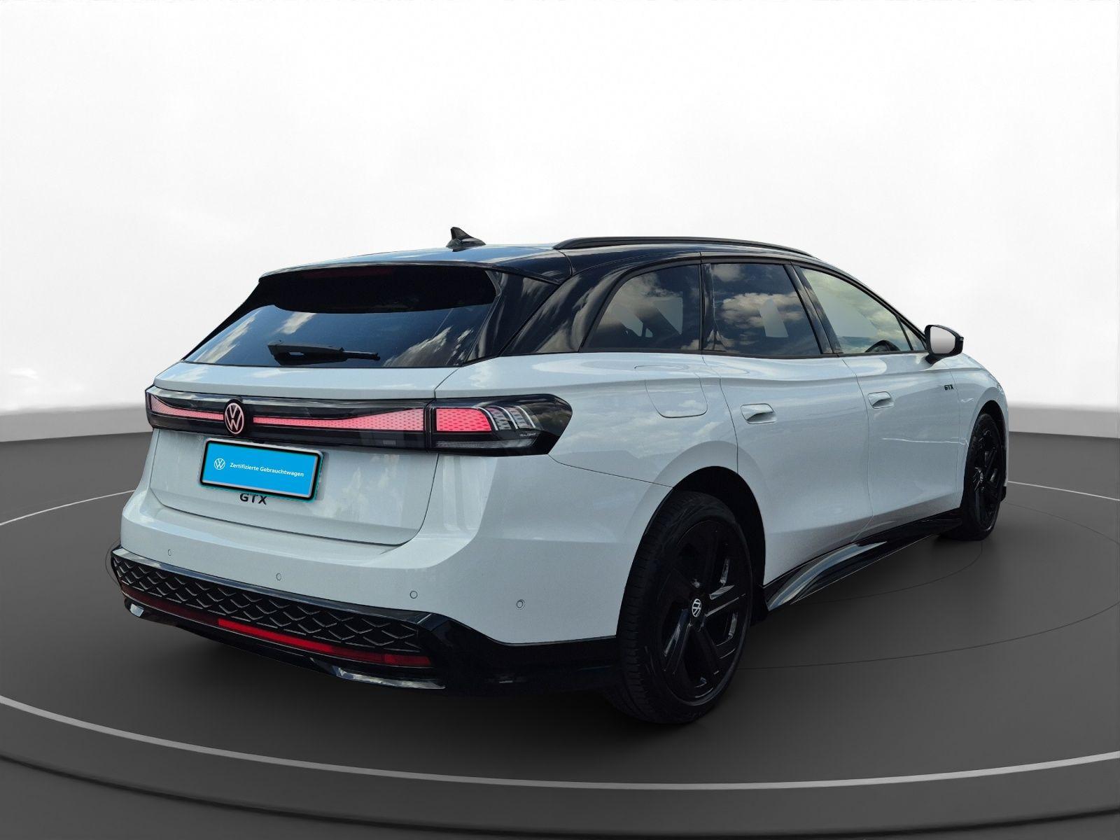 Volkswagen ID.7 Tourer GTX 340ps 4Motion AHK Pano Harman Wä
