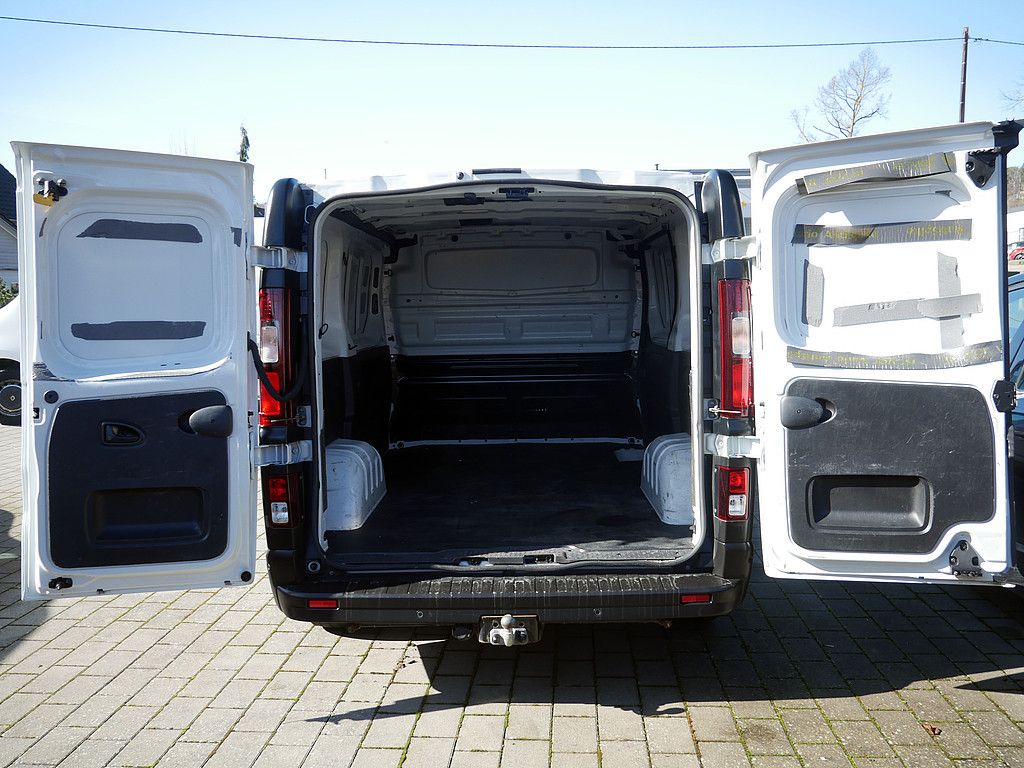 Fahrzeugabbildung Renault Trafic Komfort L1H1 Blue dCi 110 PDC AHK LED