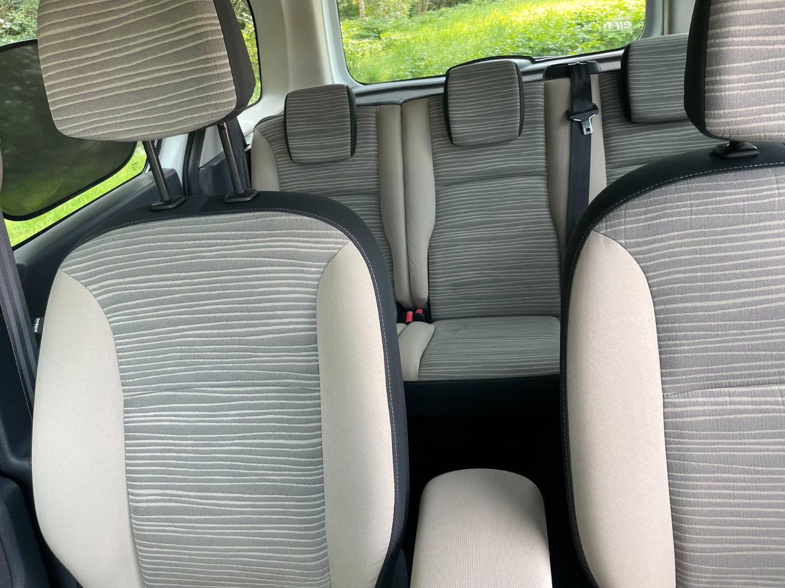 Renault Kangoo 2011 — photo 18