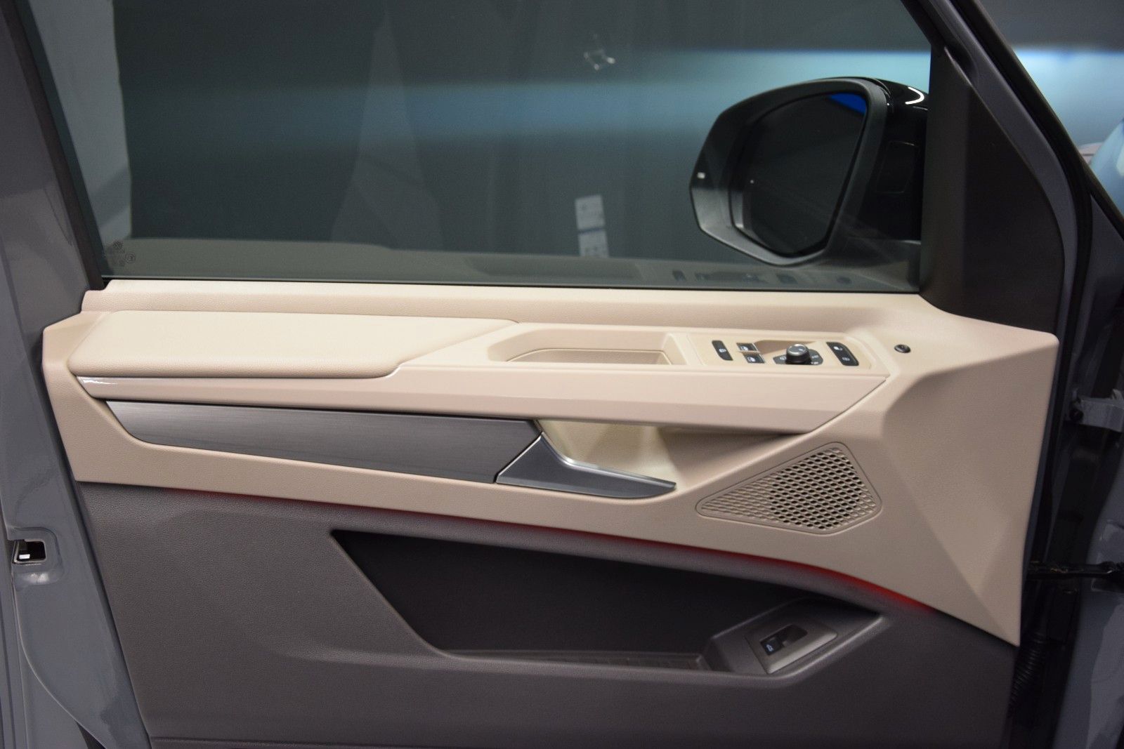 Fahrzeugabbildung Volkswagen Style lang Pano. ACC Kamera AHK DCC vis-a-vis