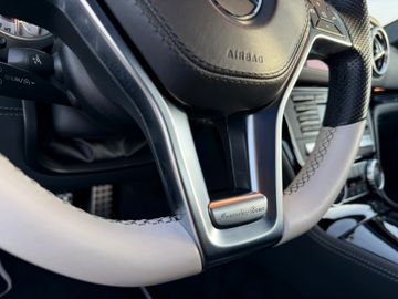 Mercedes-Benz SL 400 2LOOK Edition AMG|Massage|Panorama|Logic7