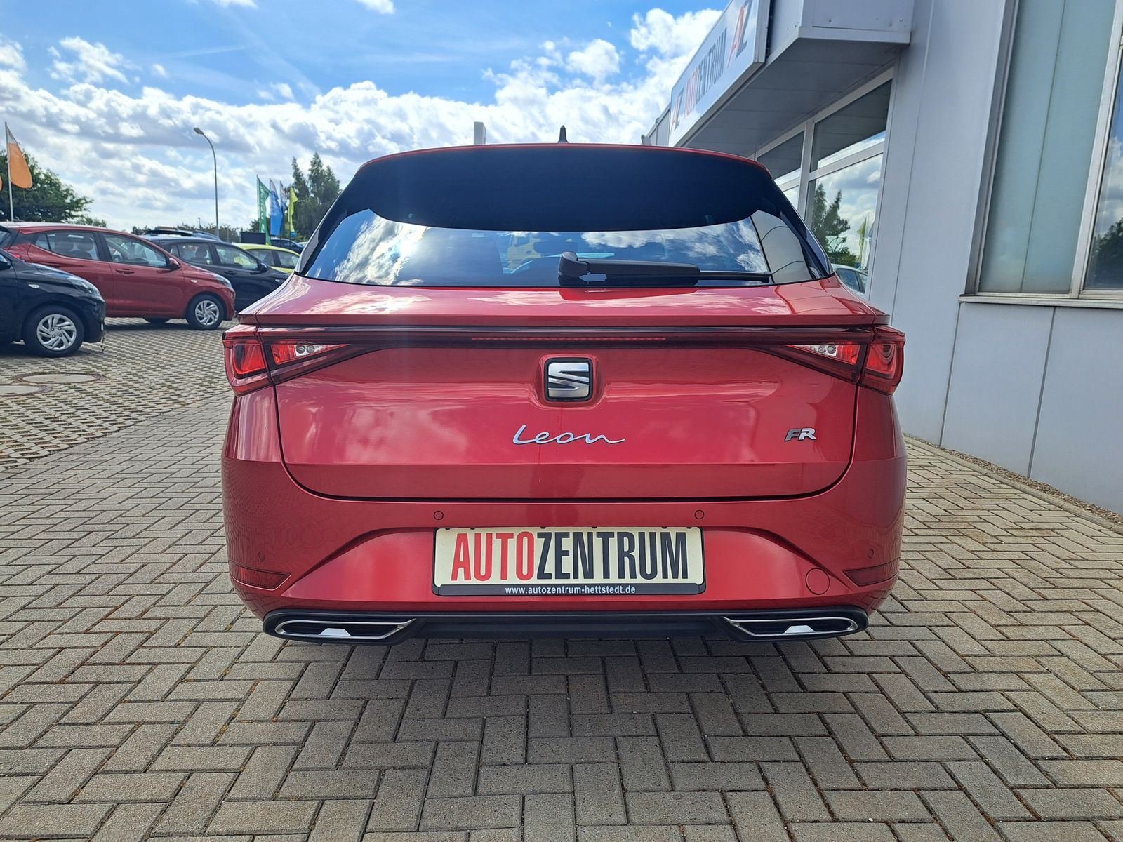 Fahrzeugabbildung SEAT Leon FR ST eTSI LED NAVI PARK-ASSISTENT