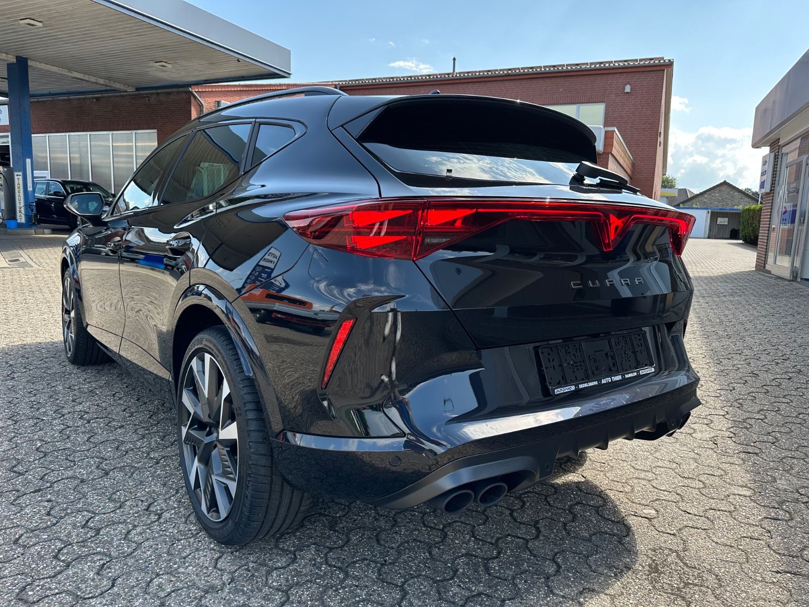 Fahrzeugabbildung CUPRA Formentor VZ 2.0 TSI 4Drive ACC/AHK/CarPlay