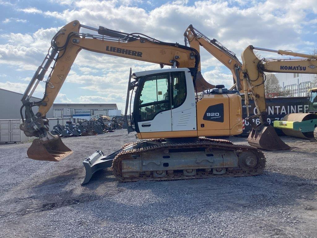 Liebherr R920 Compact