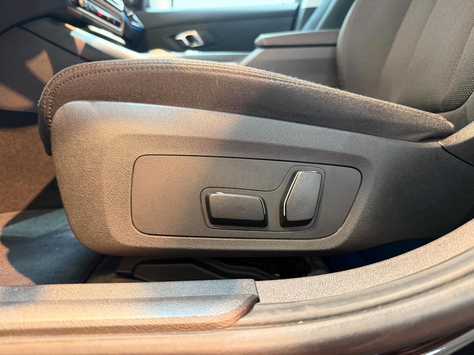 BMW 320 d *LED*Virtual*Navi*ACC*, миниатюра 12