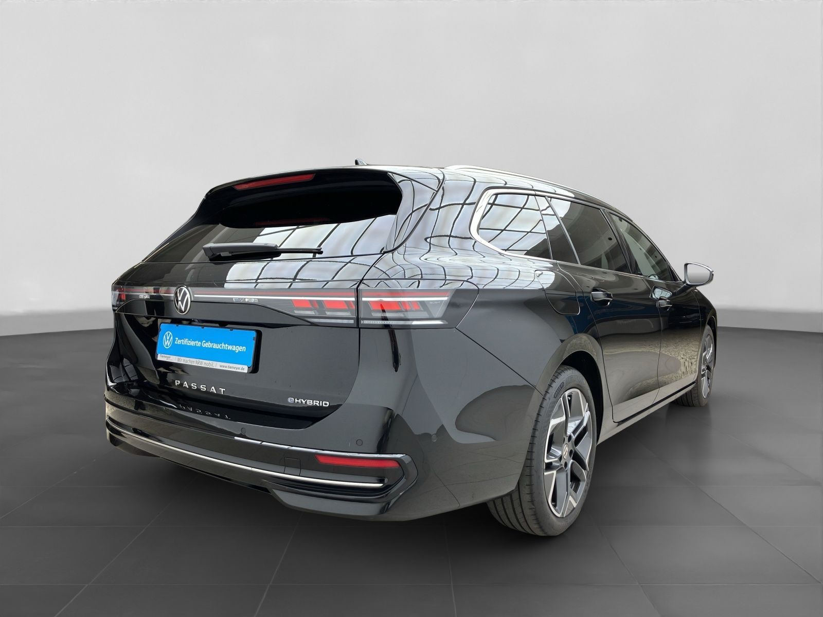 Volkswagen Passat Variant 1.5 eHYBRID DSG ELEGANCE LEDER AH foto 3