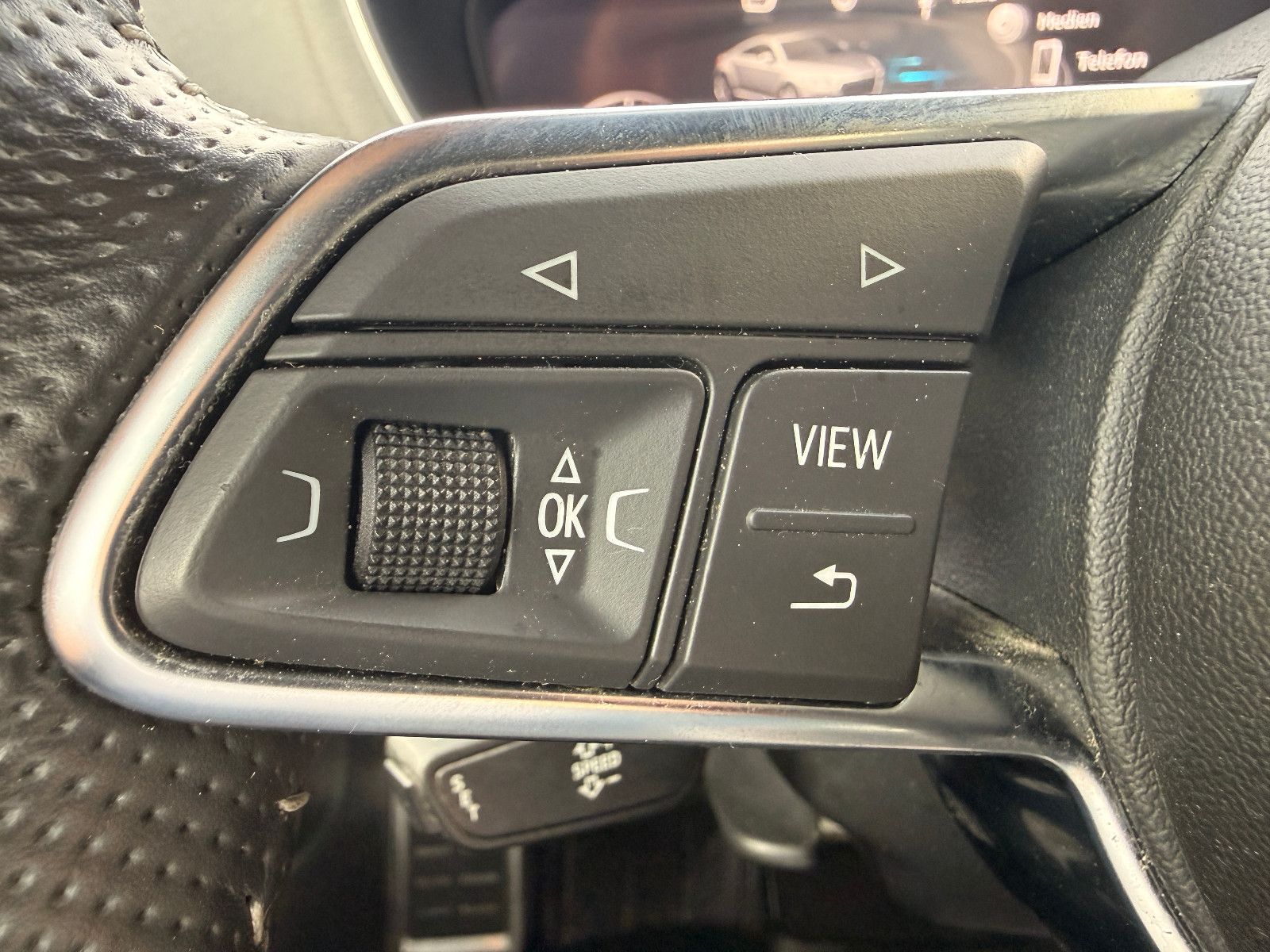 Fahrzeugabbildung Audi 2.0 TFSI quattro/S-LINE/AUTOMATIK/RS-SITZE/LED