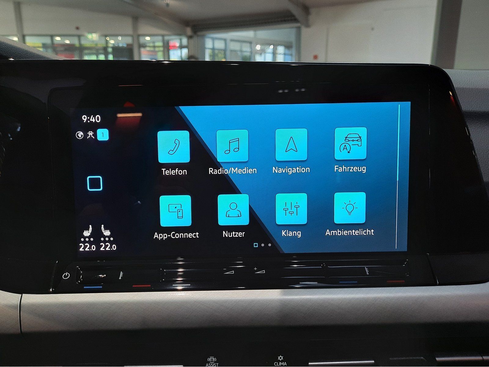 Fahrzeugabbildung Volkswagen Golf Variant Life TDI *Navi*Cam*LED*PDC*Sitzhzg*