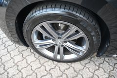 VW Arteon 2.0 TDI R-Line Pano Leder Navi LED CAM