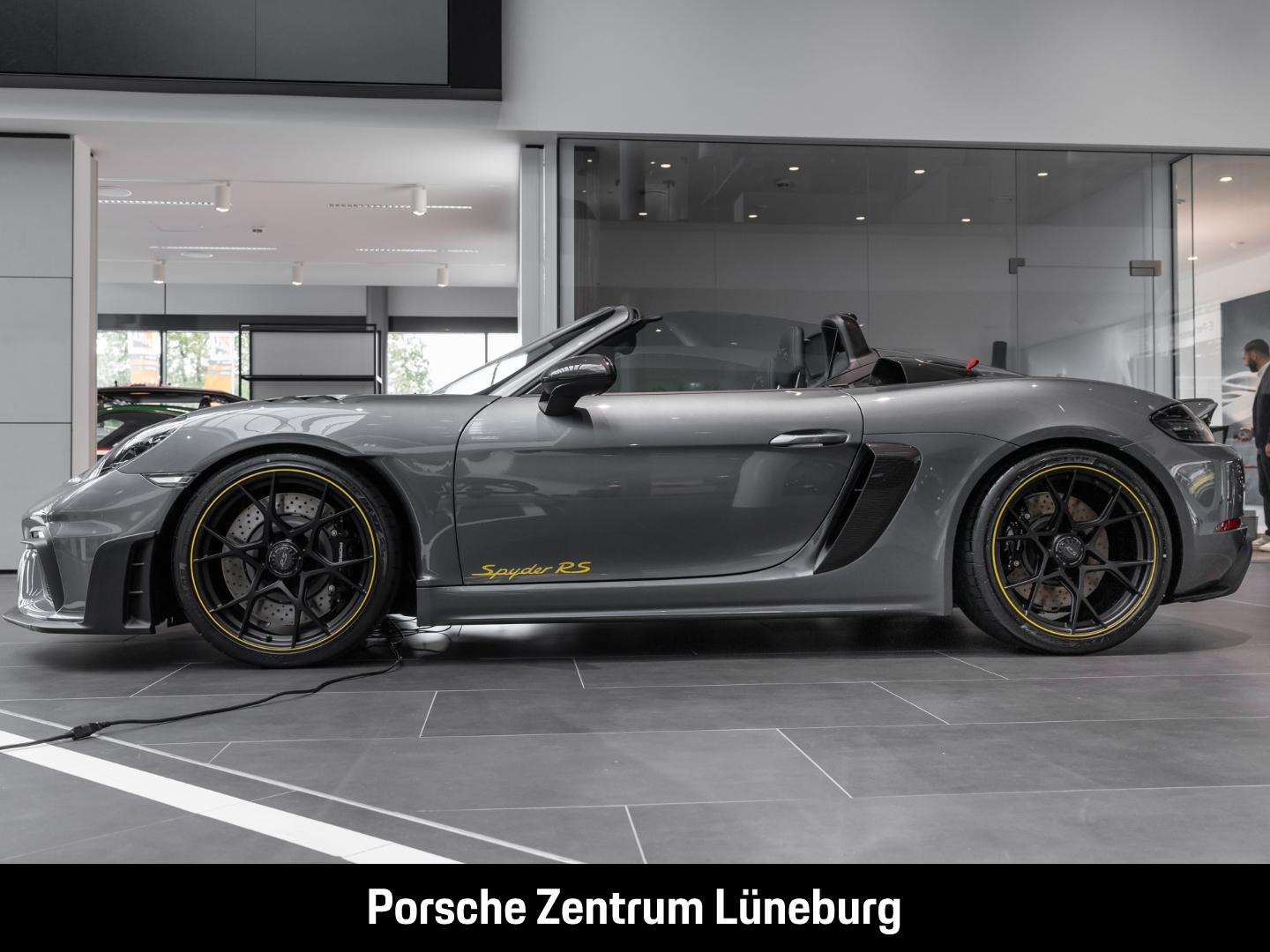 Porsche 718 Spyder RS BOSE Sportabgas Sport Chrono LED
