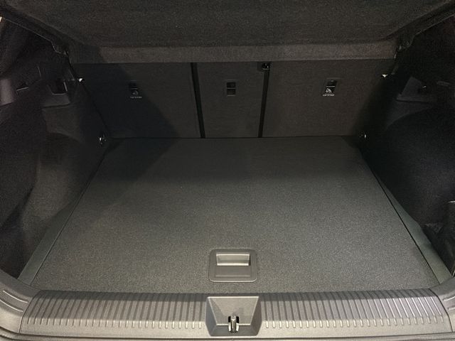 T-Roc R-Line 1.5 l eTSI DSG