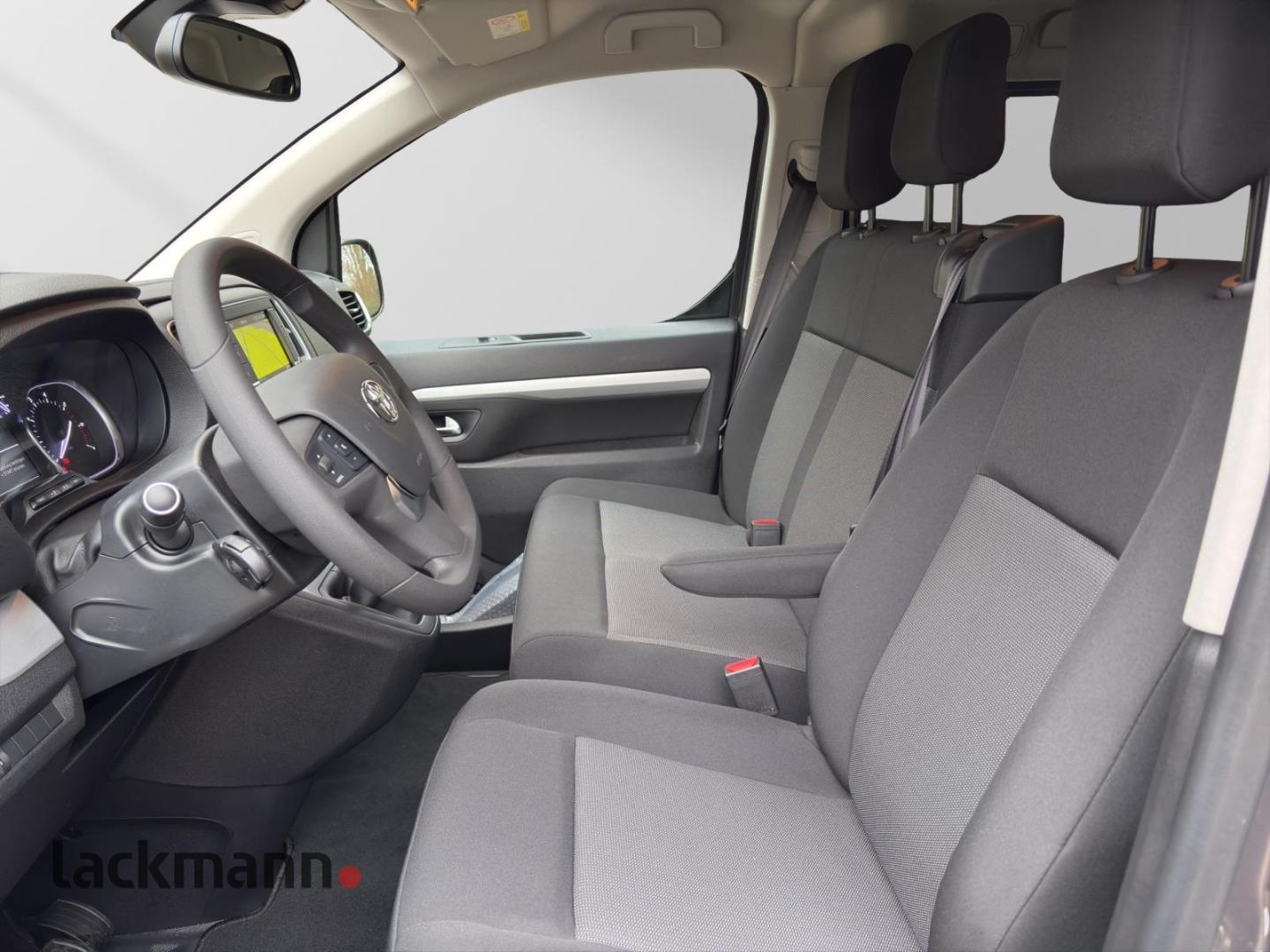 Toyota Proace 2.0 L2 4X4 Shuttle Comfort Verso 9 Sitzer
