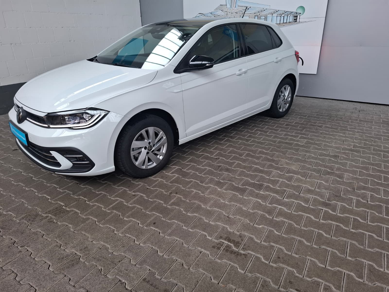 Fahrzeugabbildung Volkswagen Polo VI Style 1.0 TSI DSG +IQ Light +ACC +Kamera