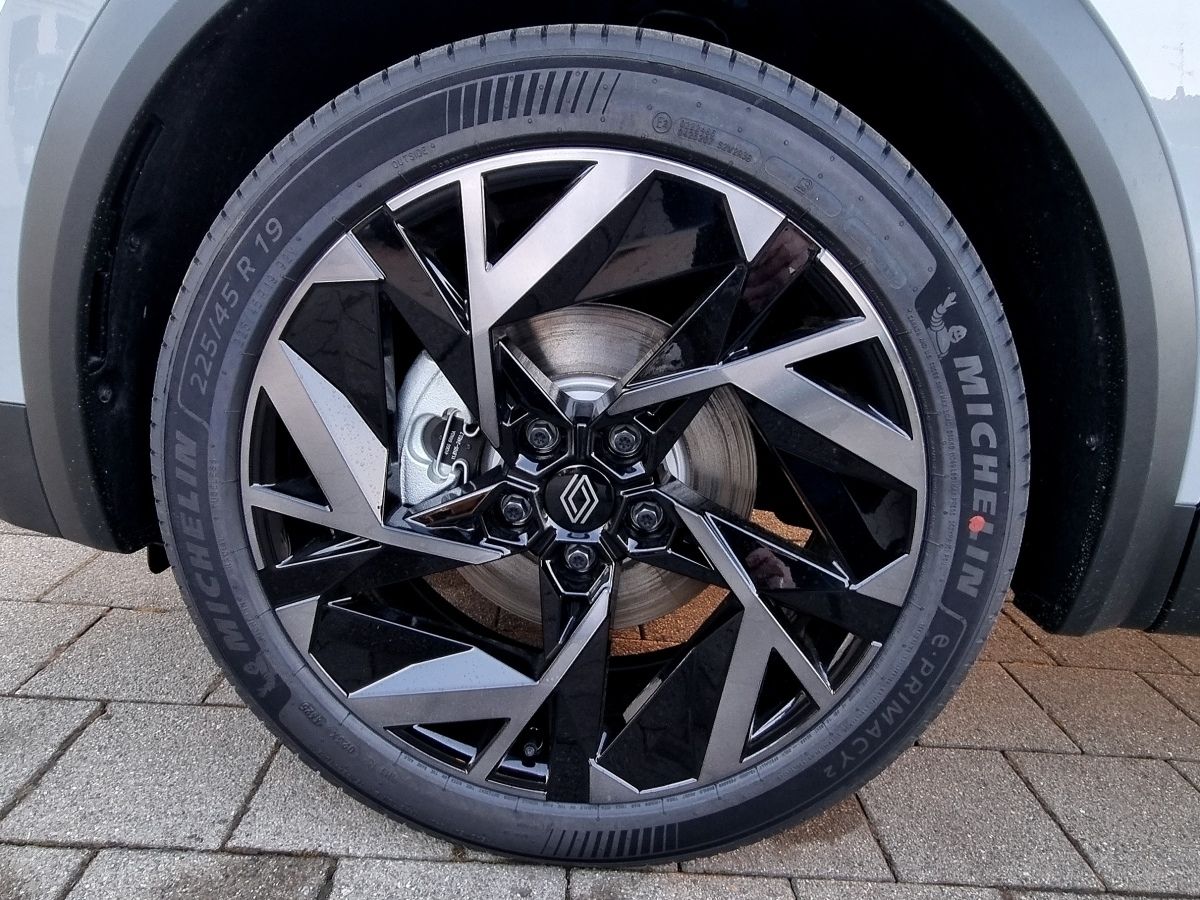 Fahrzeugabbildung Renault Captur Esprit Alpine Full Hybrid E-Tech 160