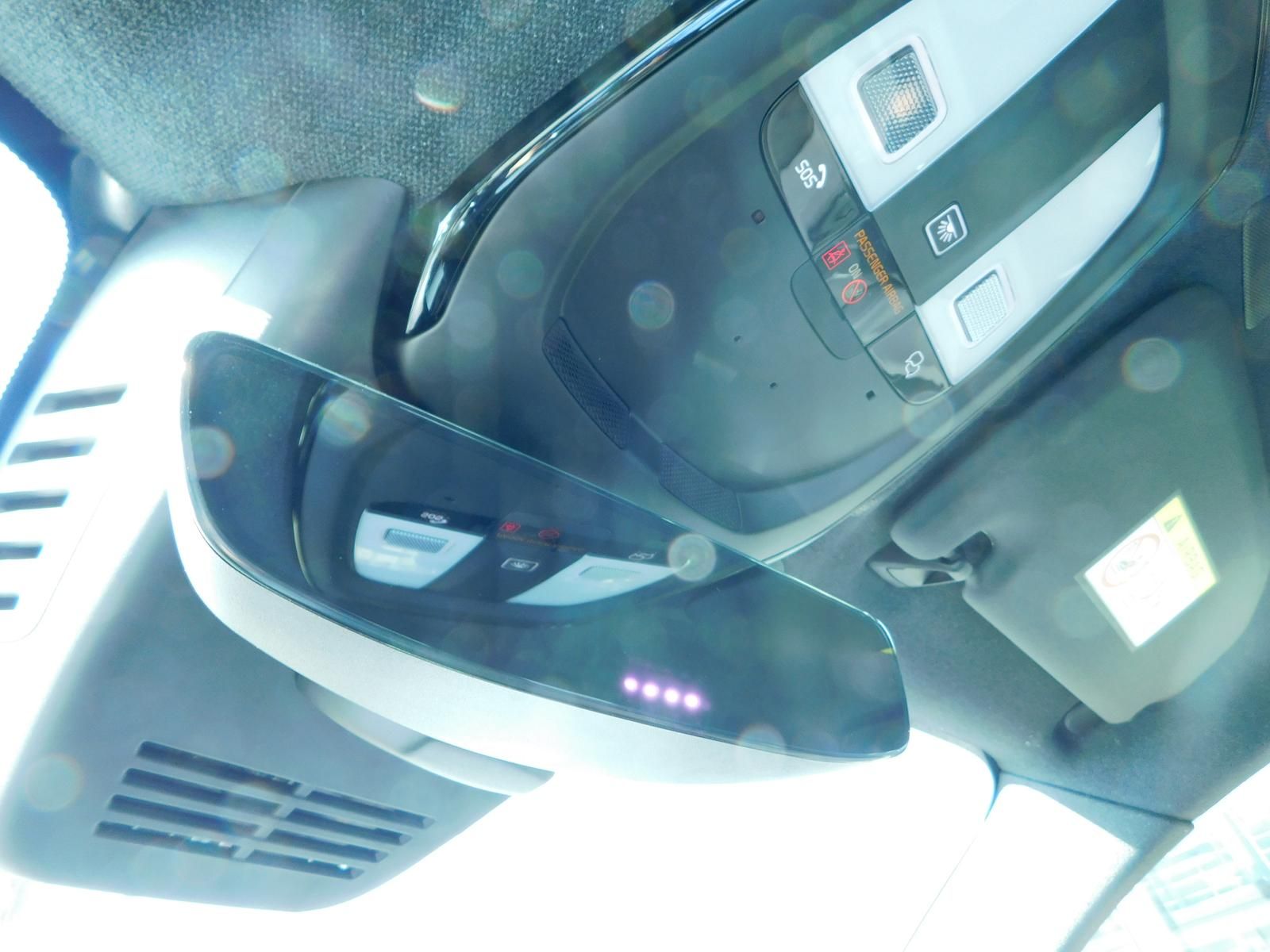 Fahrzeugabbildung Volvo EX40 Single Motor Ext. Range Plus Black Edition
