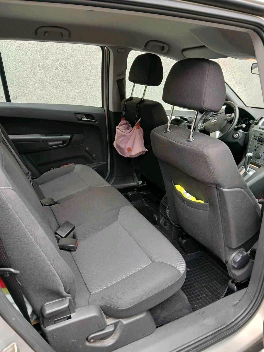 Opel Zafira 2009 — photo 10