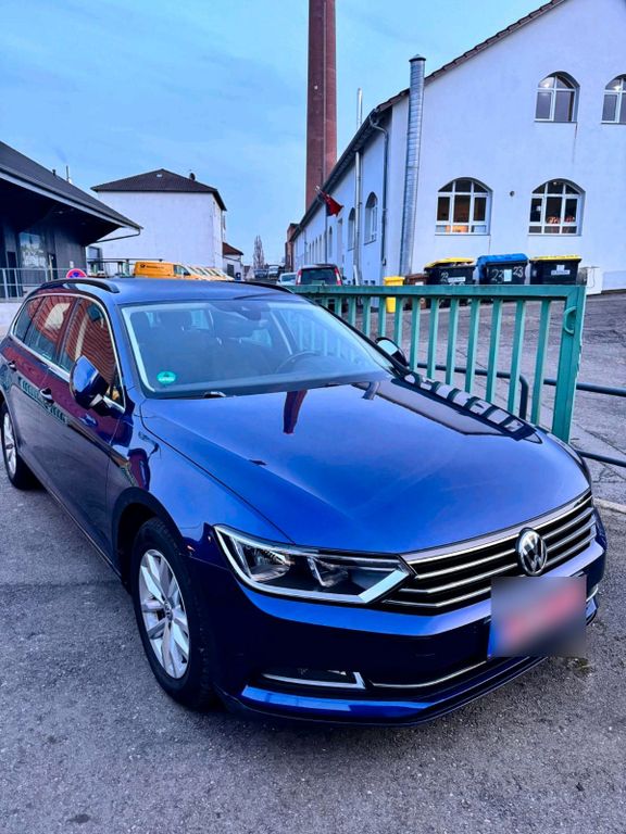 Image of Volkswagen Passat