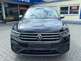 Volkswagen Tiguan Allspace Life*NAVI*LED*ACC*DCC*AHK*WINTER - gebrauchte VW Tiguan Allspace aus dem Jahr 2023