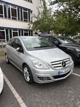 Mercedes-Benz B-Klasse 180, Baujahr 2010, Automa