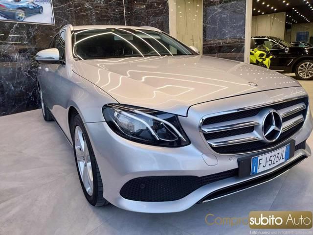 Mercedes-Benz MERCEDES-BENZ E 220 d S.W. Auto Premium Plus