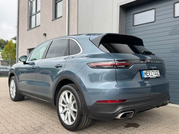 Porsche Cayenne - 5