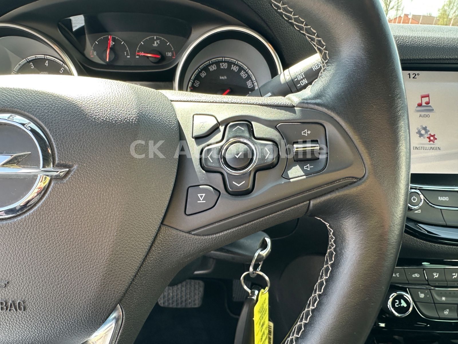 Fahrzeugabbildung Opel Astra K 1.6 Turbo Dynamic Autom./Navi/LED/ACC