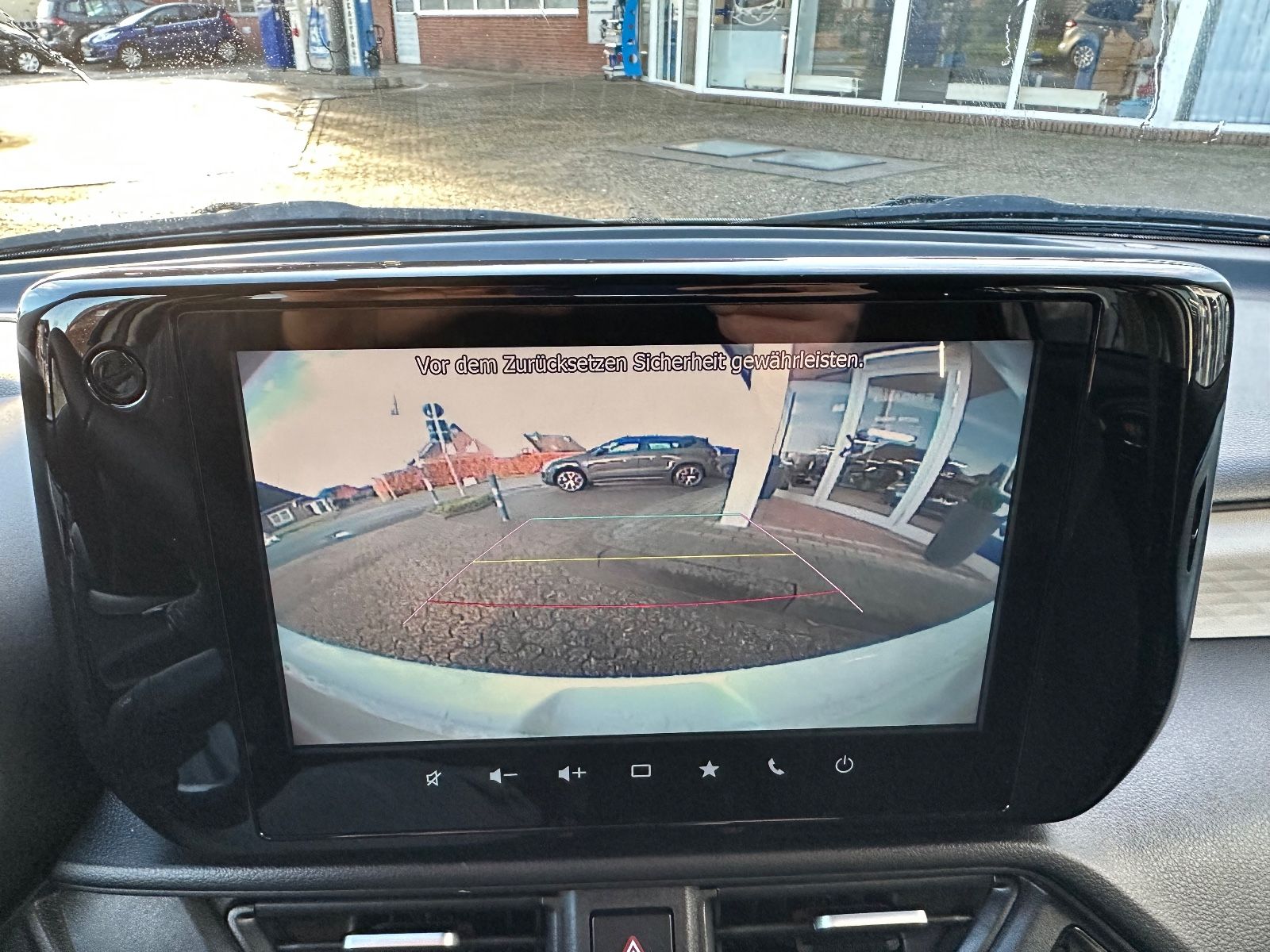 Fahrzeugabbildung Suzuki Swift 1.2 Dualjet Hybrid Comfort+ ACC/Navi/LED