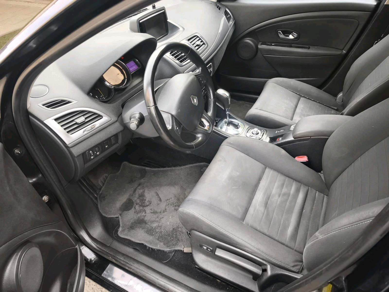 Renault Megane 2015 — photo 12