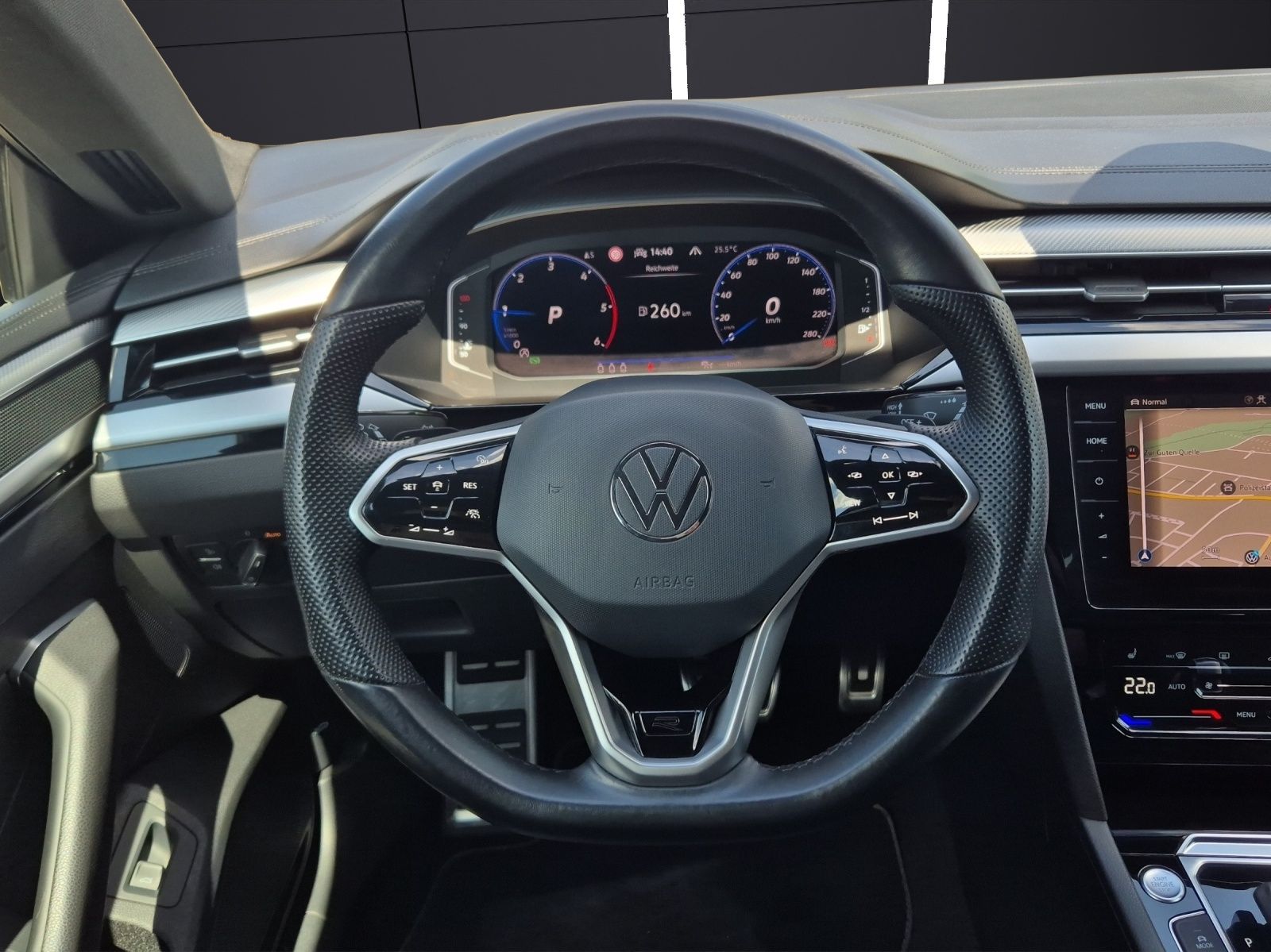 Fahrzeugabbildung Volkswagen Arteon SB TDI DSG R-Line LED ACC 19" DCC AHK NAV