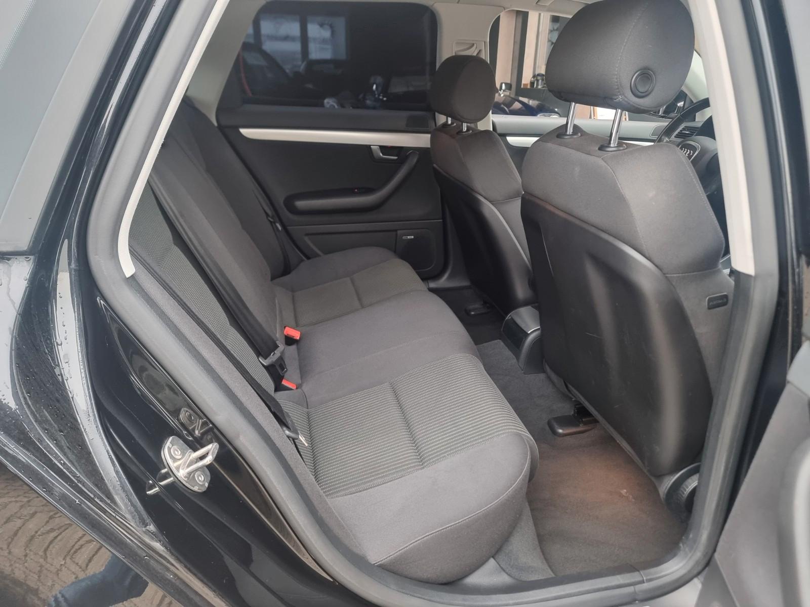 Audi A4 2007 — photo 13