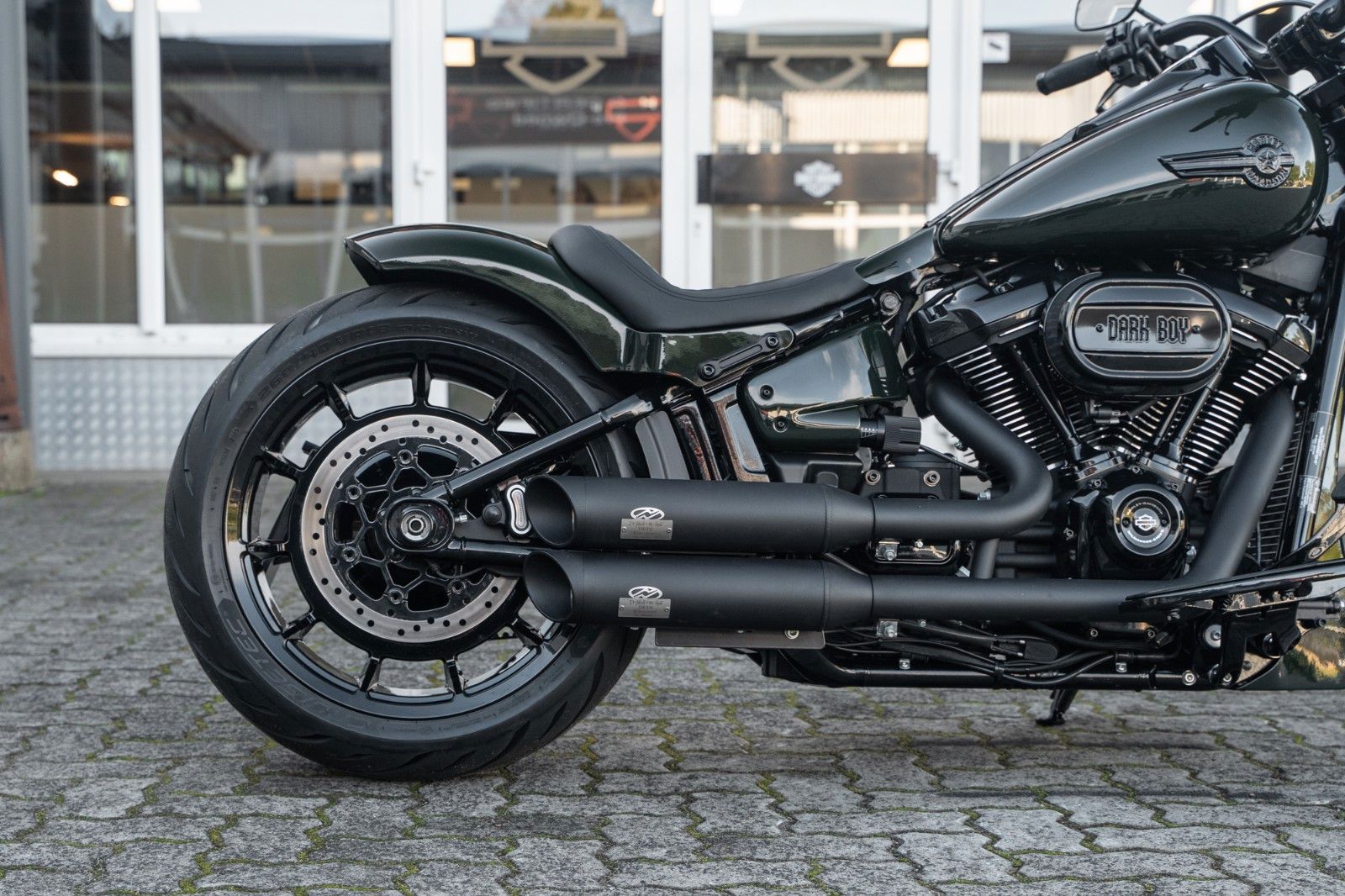 Fahrzeugabbildung Harley-Davidson GREEN DARK FAT BOY FLFBS 114 MY24 -JEKILL&HYDE-