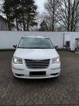 Chrysler Town & Country 4.0L Swivel 'n Go - Chrysler Voyager aus 2008